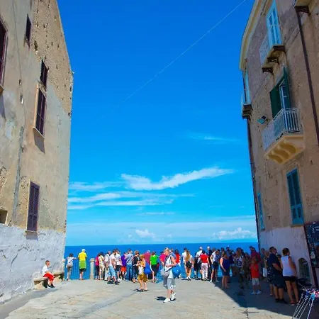 Vicolo Garibaldi *